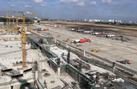 2.000 công nhân, kĩ sư làm việc xuyên lễ tại nhà ga T3 sân bay Tân Sơn Nhất