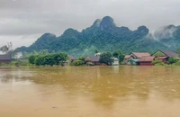Làng du lịch tốt nhất thế giới ở Quảng Bình ngập sâu trong lũ