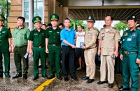 Tiếp nhận 45 công dân Việt Nam bị trục xuất từ Campuchia 