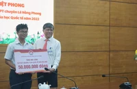 Sở GD&ĐT TP.HCM thưởng nóng 150 triệu đồng cho HCV Olympic Hóa học quốc tế 