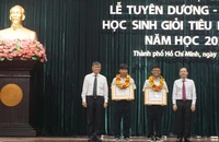 TP.HCM tuyên dương, khen thưởng 486 học sinh giỏi tiêu biểu 