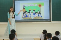 Trường học cần phân biệt thu nhập tăng thêm và tiền thưởng Tết