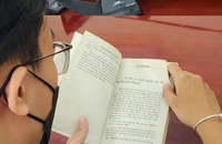 "Phạt" đọc sách với học sinh vi phạm