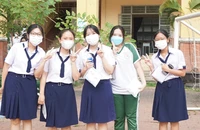 Tỉ lệ tốt nghiệp cả nước đạt 98,88%