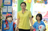 Học sinh tiểu học TP.HCM vào học trễ nhất lúc 7 giờ 45