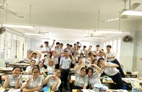 Thành tích khủng của một trường ở TP.HCM: Ba lớp học có gần 100% học sinh đỗ trường Y