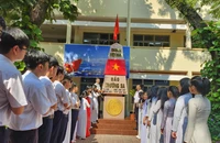 Trường học khánh thành mô hình cột mốc chủ quyền biển đảo Trường Sa