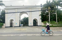 Trường Quốc tế Mỹ Việt Nam mở cửa đón học sinh sau một ngày tạm nghỉ