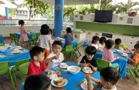 Dự kiến tăng tiền học lên gần 8 triệu đồng/tháng, trường mầm non nói gì?