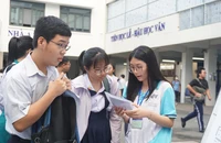 Trường Phổ thông Năng khiếu công bố đề thi vào lớp 10