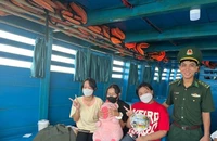 Thí sinh xã đảo Thạnh An vượt biển vào đất liền dự thi tốt nghiệp THPT