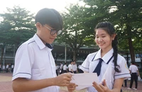 Thi tốt nghiệp THPT 2024: Xem gợi ý giải đề thi môn Văn