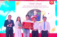 Thủ khoa khối C tại TP.HCM từng có ý định bỏ học giữa chừng