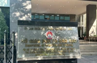 Sở GD&ĐT TP.HCM bác thông tin 'bắt và kiểm điểm giáo viên dạy thêm'