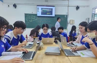 Học sinh, trường học tìm cách thích ứng với quy định mới về dạy thêm