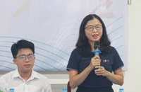 Tranh luận tại ngày hội hướng nghiệp: Chọn công việc ổn định hay thử thách?