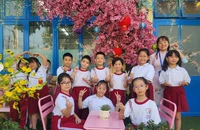 TP.HCM chi quà Tết Bính Ngọ 2 triệu đồng cho mỗi giáo viên