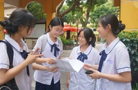 Đề Văn học sinh giỏi lớp 12: Giá trị con người trong thời đại AI