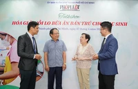 Bữa ăn bán trú: Bài toán niềm tin và kiểm soát chuỗi thực phẩm