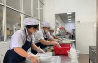 Rà soát suất ăn tại kỳ thi lớp 10 và tốt nghiệp THPT tại TP.HCM