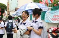 Đề Toán dễ hơn tưởng tượng, thí sinh nắm chắc điểm 8