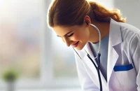 Trẻ sơ sinh chưa có thẻ bảo hiểm y tế có được hưởng chế độ khi khám bệnh?