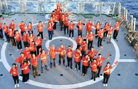 Cảm xúc đặc biệt của kiều bào tham gia diễu hành mừng đại lễ 30-4