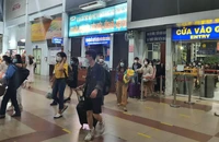 Hàng ngàn người dân quay lại TP.HCM sau kỳ nghỉ lễ
