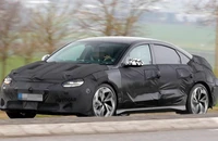 Lộ diện mẫu xe điện mới của Hyundai đe nẹt Tesla Model 3
