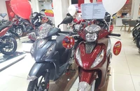 Loạt xe tay ga của Honda giảm giá mạnh