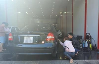 Hyundai SantaFe cũ đã đi 13.000 km bán đắt hơn xe mới