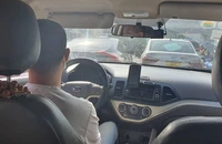 Chạy xe ô tô lấy gió trong quá lâu có khiến tài xế bị thiếu oxy?