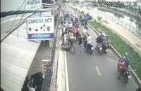 Cả xóm vây bắt kẻ trộm thang nhôm ở quận 8 