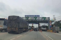 Quy định mới nhất về xe quá tải trọng, xe quá khổ giới hạn mà các tài xế cần biết