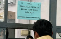 Vì sao các Trung tâm Đăng kiểm chỉ thu tiền mặt khi ô tô đến kiểm định?