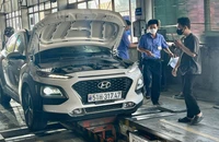 Cuối năm, trung tâm đăng kiểm tại TP.HCM lại đông