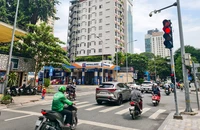 Giải mã các vạch kẻ đường tài xế hay nhầm lẫn, dễ bị camera AI phạt nguội