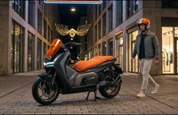 ​Lộ diện dàn xe máy điện VinFast mới: Thiết kế cực lạ, chạy 130 km/h