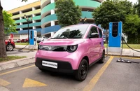 Tài xế dịch vụ nâng cấp từ xe máy lên ô tô: VinFast Minio Green là 'vé lên đời' đáng giá