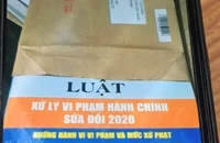 Cảnh báo nạn mạo danh quản lý thị trường lừa bán sách luật