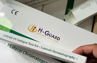 Quản lý thị trường TP.HCM phát hiện hơn 9.400 bộ kit test nghi nhập lậu