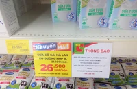 Khách bất ngờ vì một số siêu thị giới hạn mua sữa