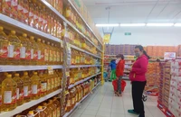 Xăng dầu giảm, giá hàng hóa vẫn cao: Bộ Công Thương vào cuộc