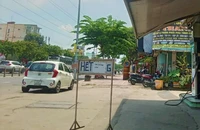 Hoa hồng 0 đồng, cửa hàng xăng dầu 'méo mặt'