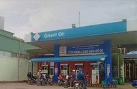 Cửa hàng xăng dầu: Hoa hồng âm, làm sao chúng tôi 'sống' nổi?
