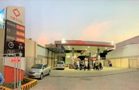 Một công ty muốn nhập xăng dầu trị giá 2 tỉ USD để bình ổn thị trường