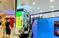 Siêu thị điện máy tung khuyến mãi tivi trước giờ khai mạc World Cup