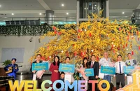 TP.HCM đón đoàn khách quốc tế 'xông đất' đầu năm 2023