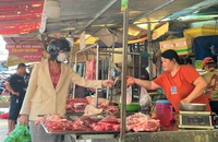 Người chăn nuôi heo tiếp tục thua lỗ