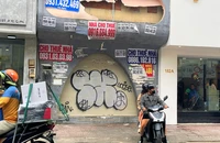Nhiều điểm kinh doanh trả mặt bằng. ẢNH: TÚ UYÊN